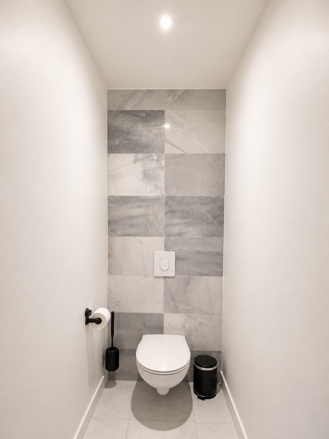 WC séparés en marbre gris de l'Appart' Cocon Mansardé